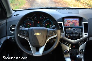 Chevrolet Cruze 5 portes 1.8 LTZ Essai Carissime