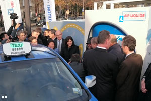 Air Liquide Taxi Huyndai hydrogène à Paris Air Liquide Taxi Huyndai hydrogène à Paris