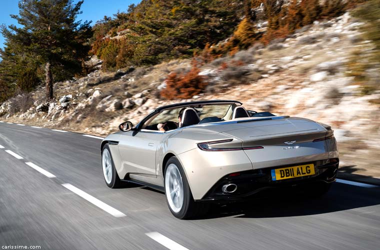 Aston Martin DB11 Volante 2018