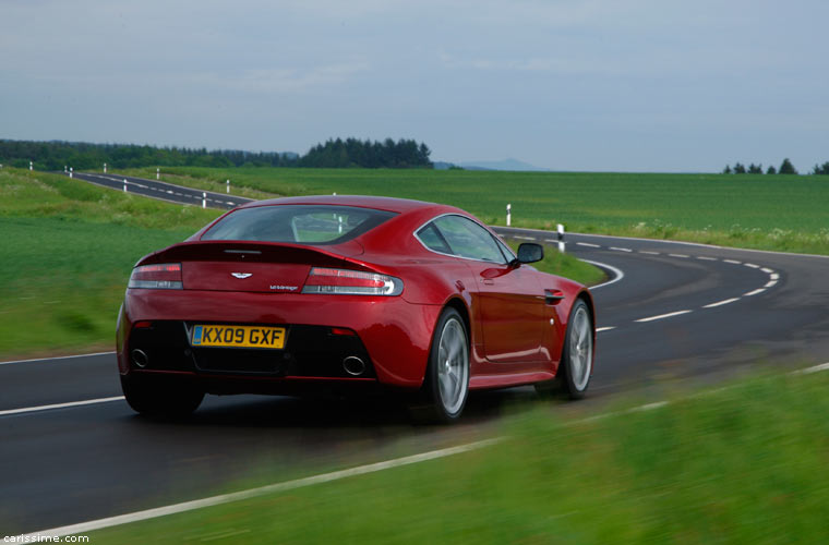 Aston Martin V12 Vantage 2009