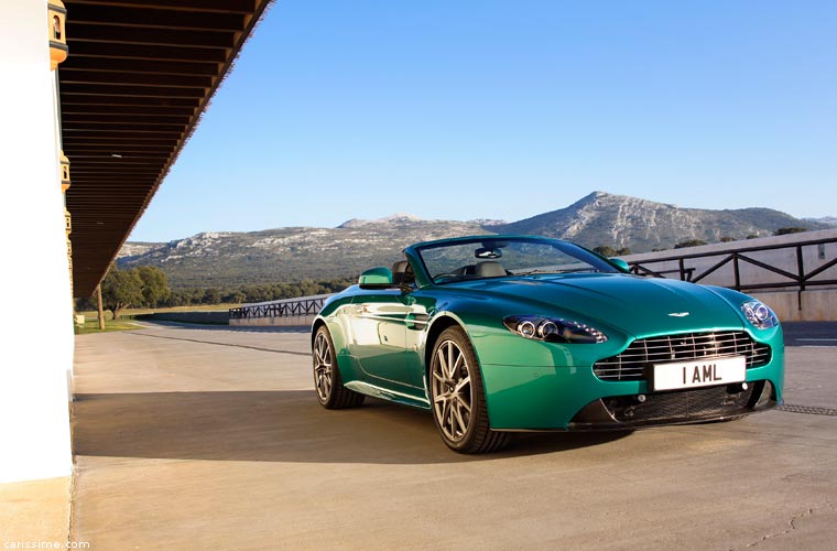 Aston Martin V8 Vantage S Roadster 2011