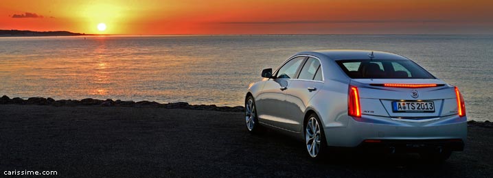 Cadillac ATS Voiture Familiale de Luxe 2012 Cadillac ATS Voiture Familiale de Luxe 2012