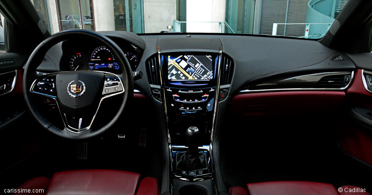 Cadillac ATS Voiture Familiale de Luxe 2012