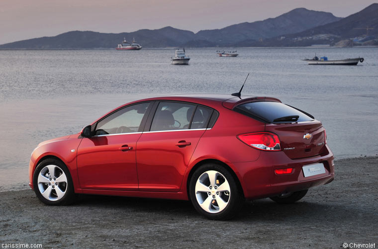 Chevrolet Cruze 5 portes hatchback 2011