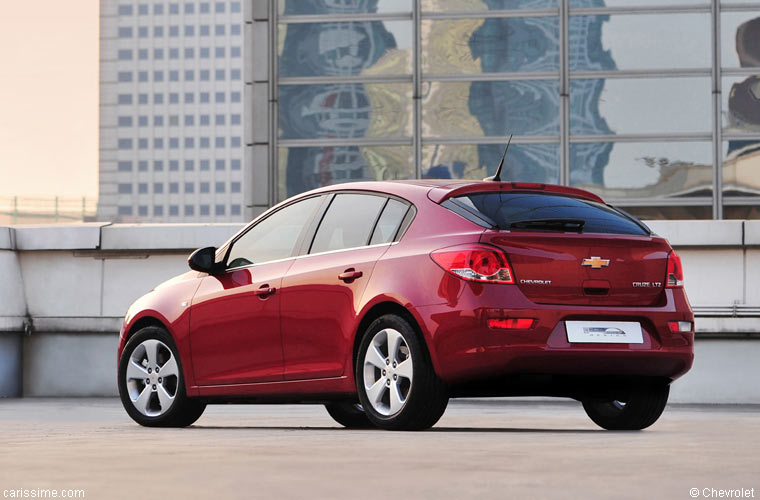 Chevrolet Cruze 5 portes hatchback 2011