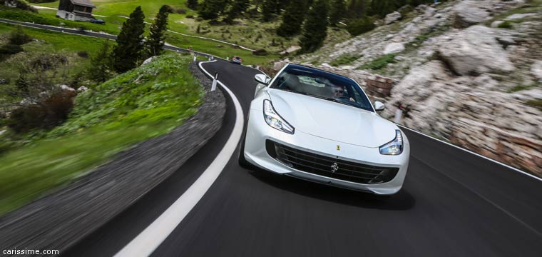 Ferrari GTC4Lusso Coupé 4 places 2016