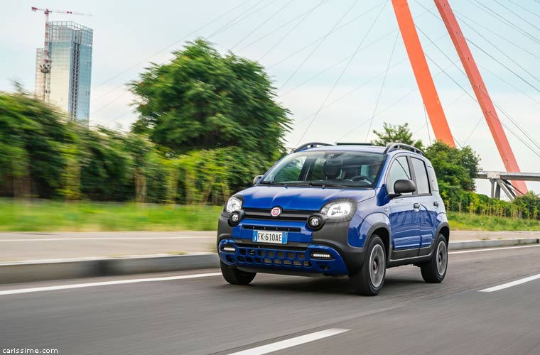 Fiat Panda City Cross Waze 2018