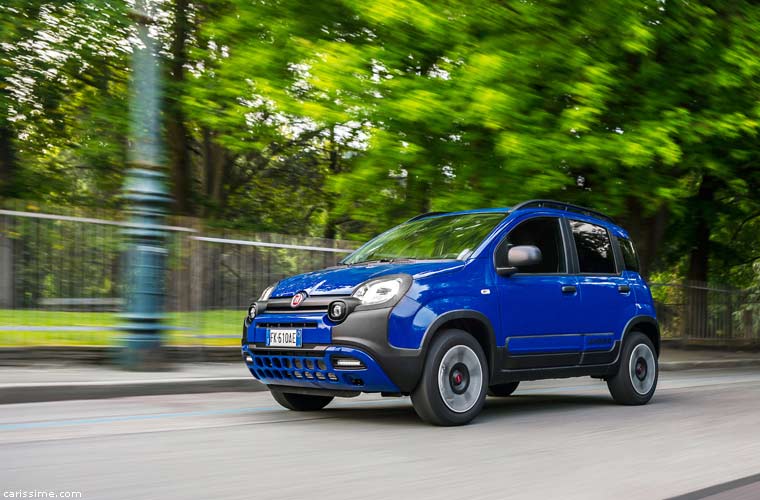 Fiat Panda City Cross Waze 2018