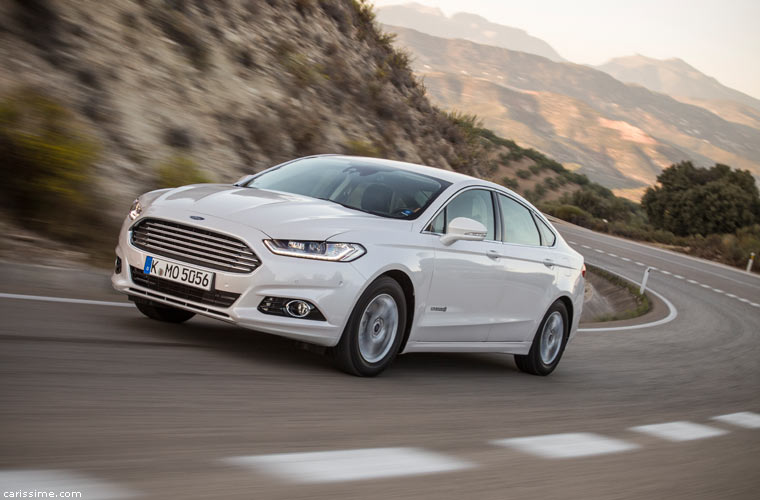 Ford Mondeo 4 2014 Hybride 4 portes