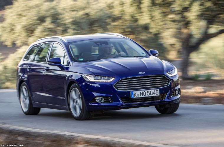 Ford Mondeo 4 Voiture Familiale 2014