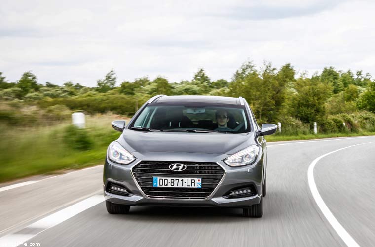 Hyundai i40 2015  restylage Voiture Familiale