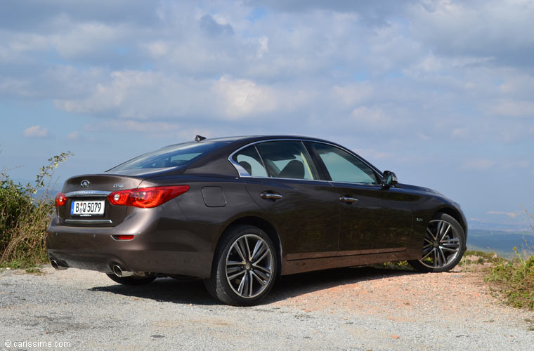 Essai Infiniti Q50 2013