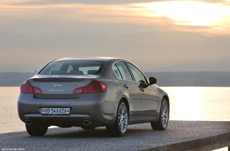 Infiniti G37 berline restylage 2010 / 2013