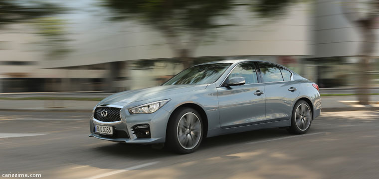 Infiniti Q50 Voiture Familiale 2013