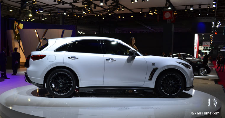 Infiniti FX Vettel au Salon Automobile de Paris 2012