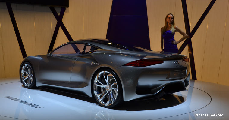 Infiniti Emerg-E au Salon Automobile de Paris 2012