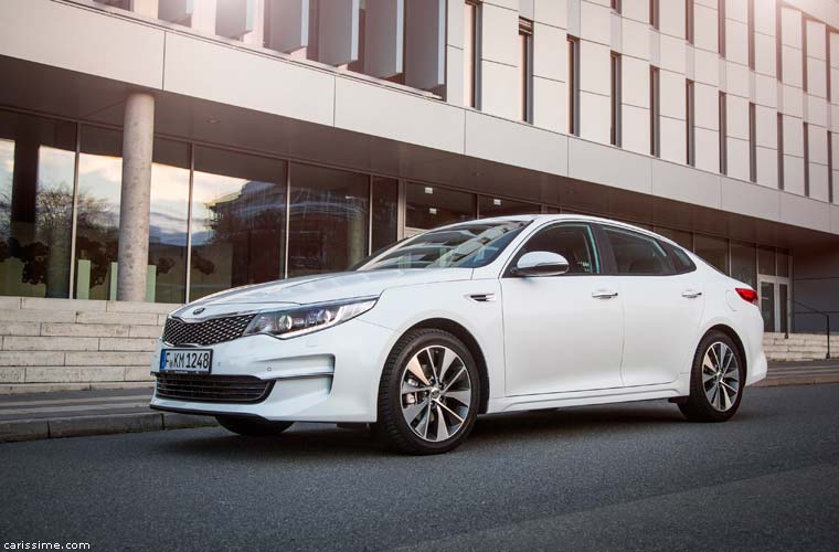 Kia Optima 2 2015 voiture Familiale