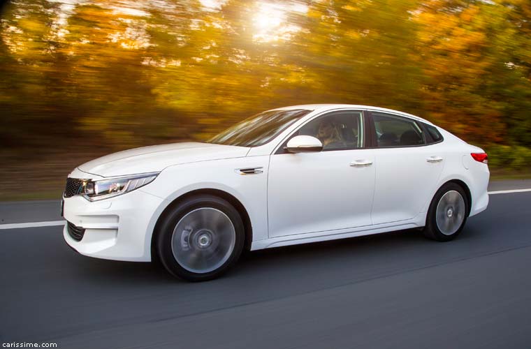 Kia Optima 2 2015 voiture Familiale