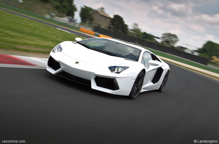 Lamborghini Aventador LP 700-4 2011  2016