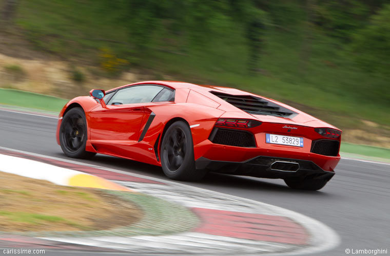 Lamborghini Aventador LP 700-4 2011  2016