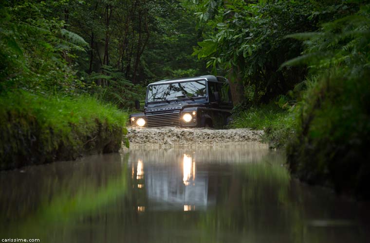 Land Rover Defender restylage 2012 modèle 2013