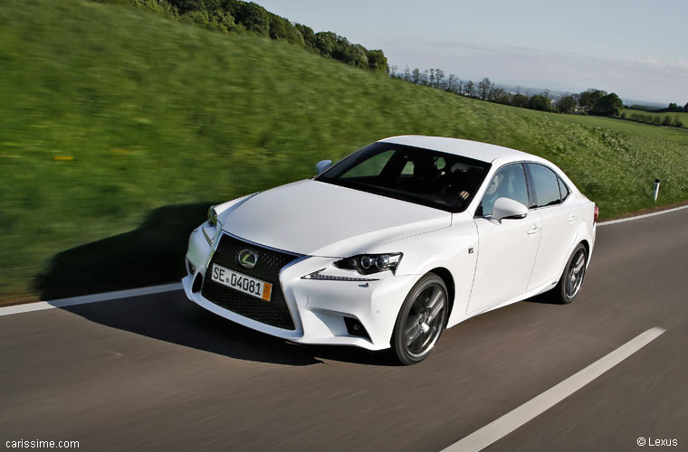 Lexus IS 2 Familiale luxe 2013