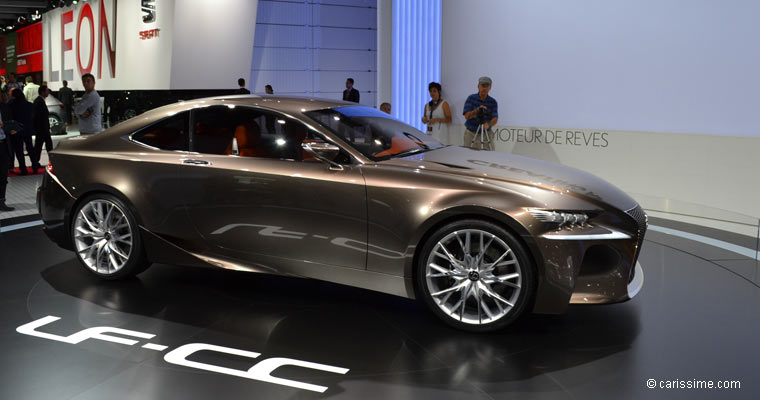 Lexus LF CC au Salon Automobile de Paris 2012