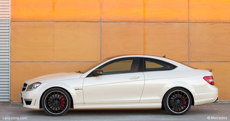 Mercedes Classe C 63 AMG Coupé 2011