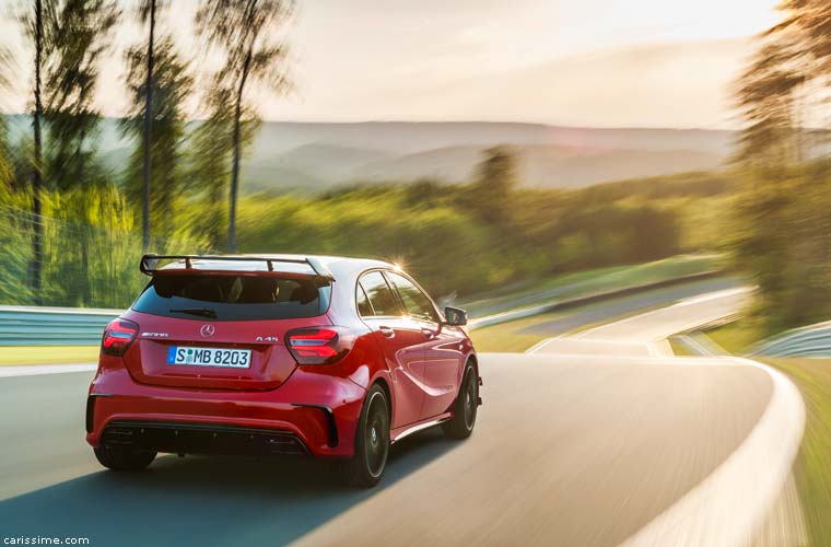 Mercedes AMG A 45 2015