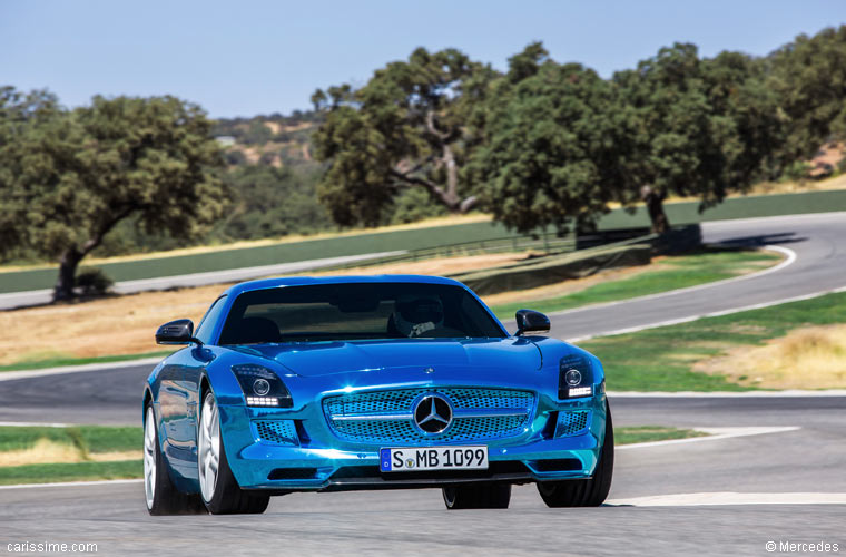 Mercedes SLS AMG Coupé Electrique Drive 2013