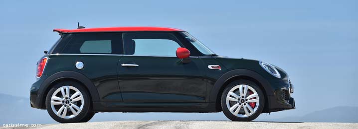MINI 3 John Cooper Works 2015 Sportive MINI 3 John Cooper Works 2015 Sportive