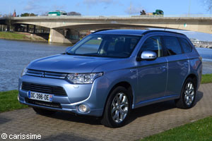 Essai Mitsubishi Outlander PHEV Electrique 4x4 2014