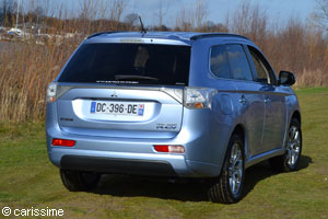 Essai Mitsubishi Outlander PHEV Electrique 4x4 2014