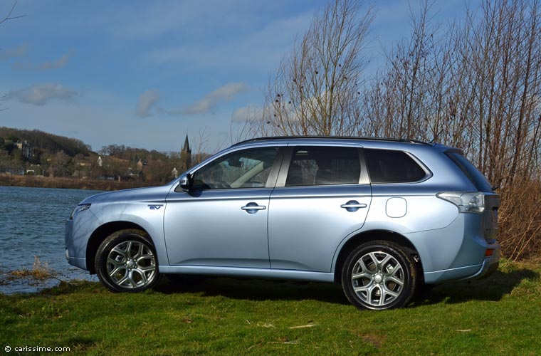 Essai Mitsubishi Outlander PHEV Electrique 4x4 2014