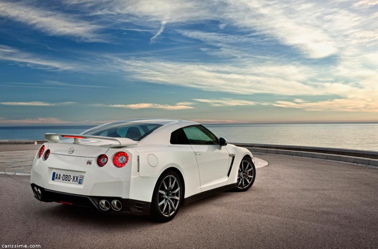 Nissan GT-R 2011