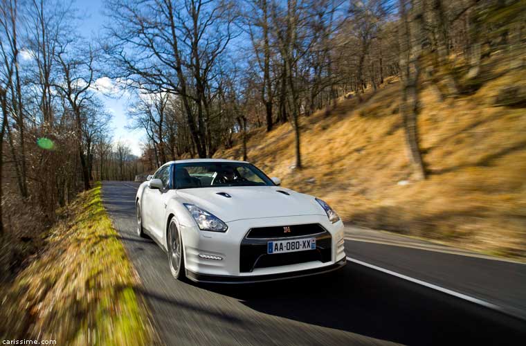 Nissan GT-R 2011