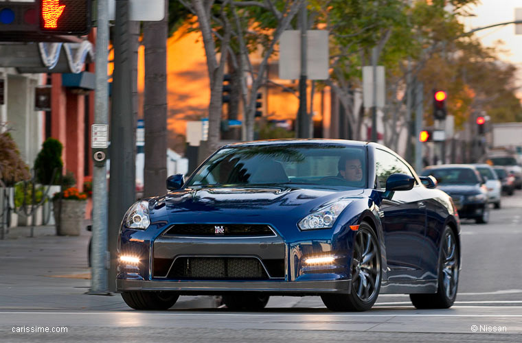 Nissan GT-R 2012