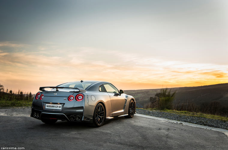 Nissan GT-R 2016