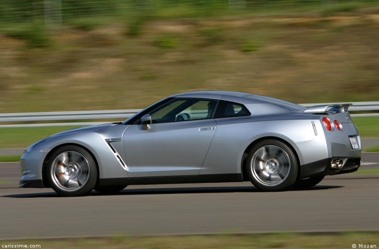 Nissan GT-R 2009