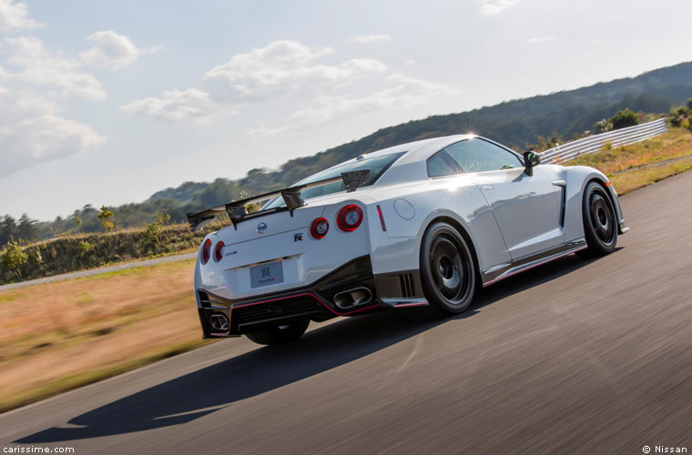 Nissan GT-R Nismo 2014