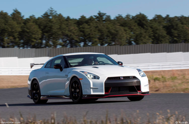 Nissan GT-R Nismo 2014