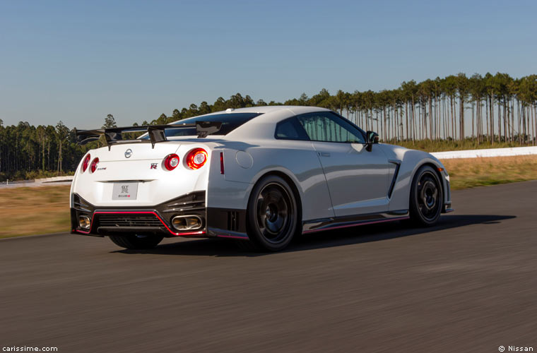 Nissan GT-R Nismo 2014