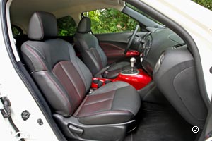 Nissan Juke 4x4 / 4x2 Crossover 2010 / 2014 Nissan Juke 4x4 / 4x2 Crossover 2010 / 2014