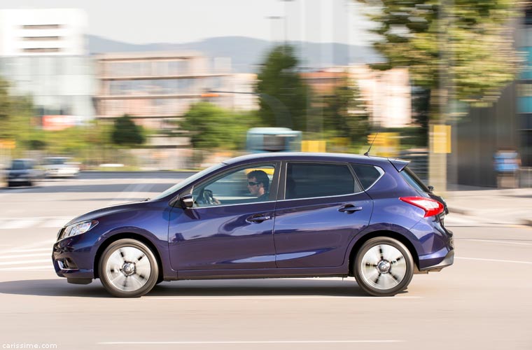 Nissan Pulsar voiture compacte 2014