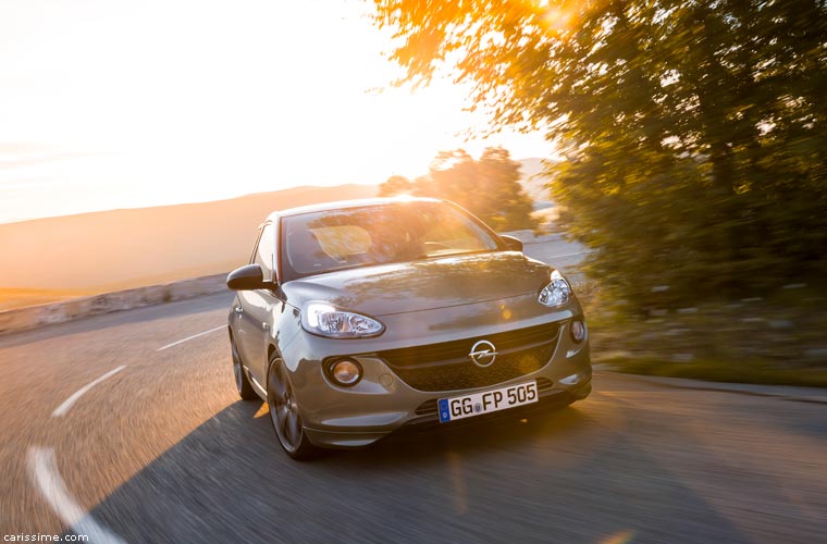 Opel Adam S Citadine Sportive 2015