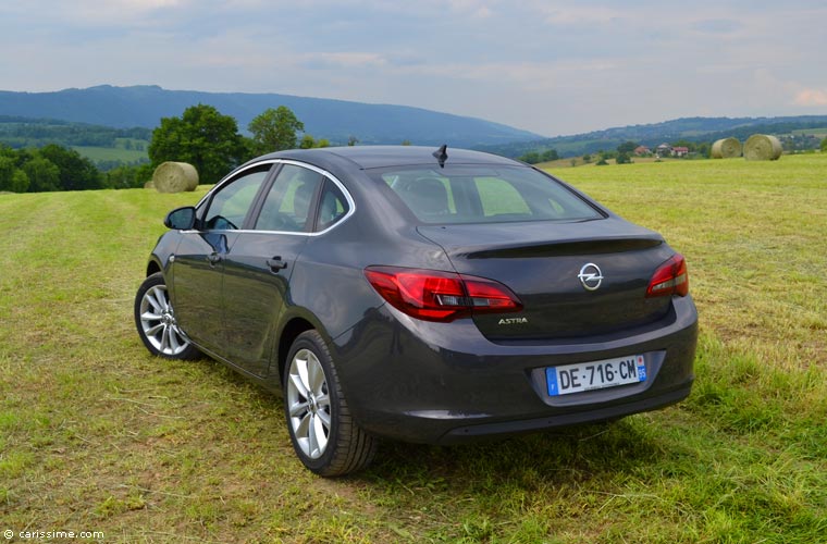 Essai Opel Astra Berline 136 ch 2014