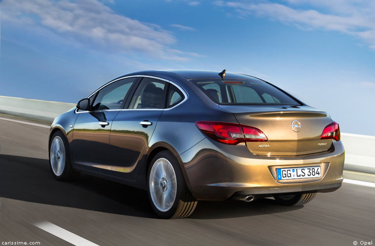 Opel Astra 4 Berline 4 portes 2014 / 2015