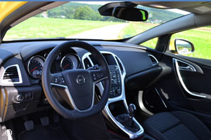 Essai Opel Astra GTC 1.6 Turbo SIDI Essai Opel Astra GTC 1.6 Turbo SIDI