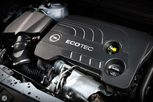 Opel Astra GTC 200 ch Coupé 2014