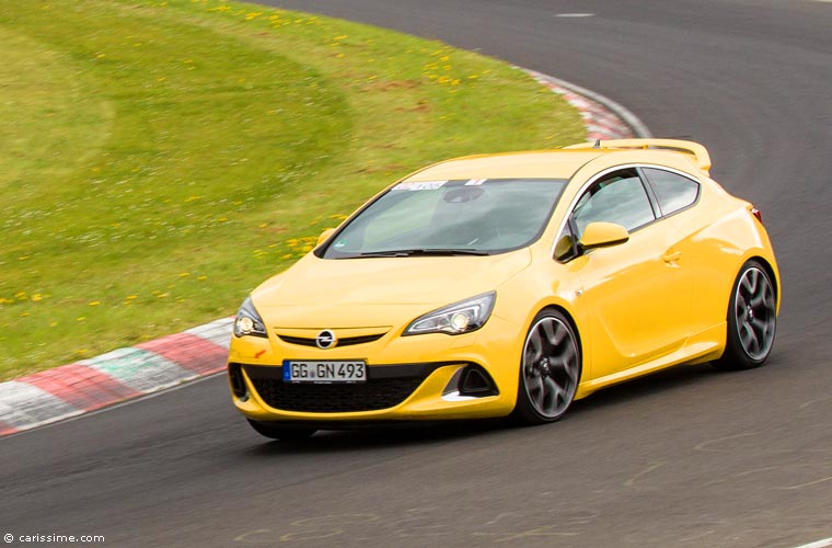 Essai Opel Astra OPC 2012 280 ch Nrburgring